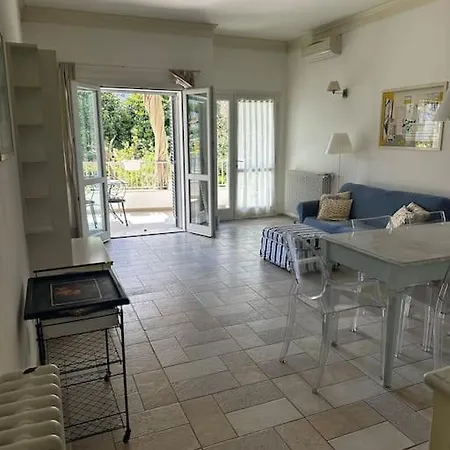 Apartment Casa Norma Oasi Di Pace A Un Passo Dal Mare Querceta